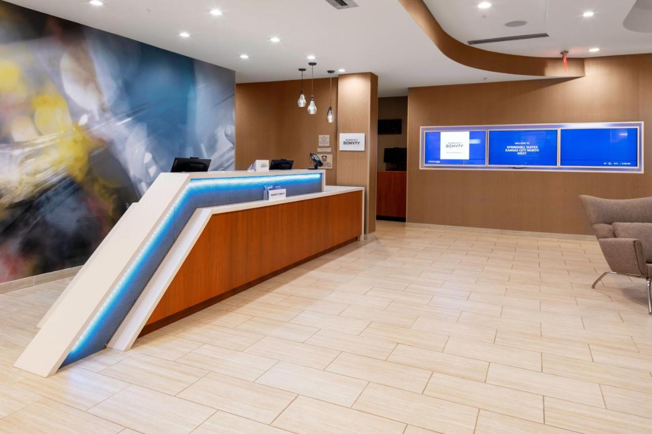 Springhill Suites Kansas City Airport מראה חיצוני תמונה